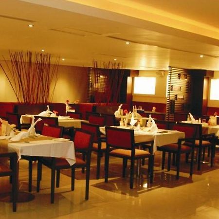 Hotel Ashoka Klassic ハイデラバード エクステリア 写真